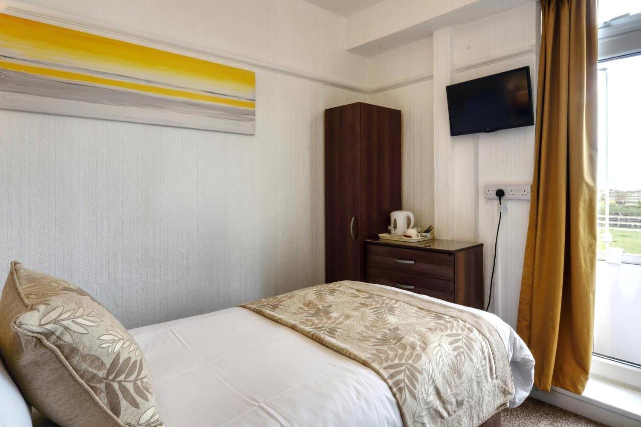 Palm Court Hotel Скегнес Екстериор снимка